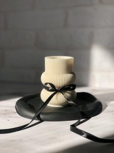 شمع دست ساز معطر مدل اریتا